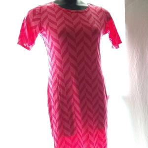 Lula Roe Pink Chevron Dress EUC 💗